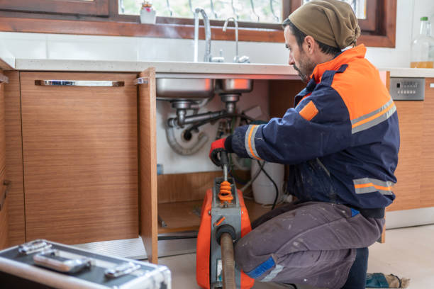 Best Shower Repair Services  in Bernie, MO